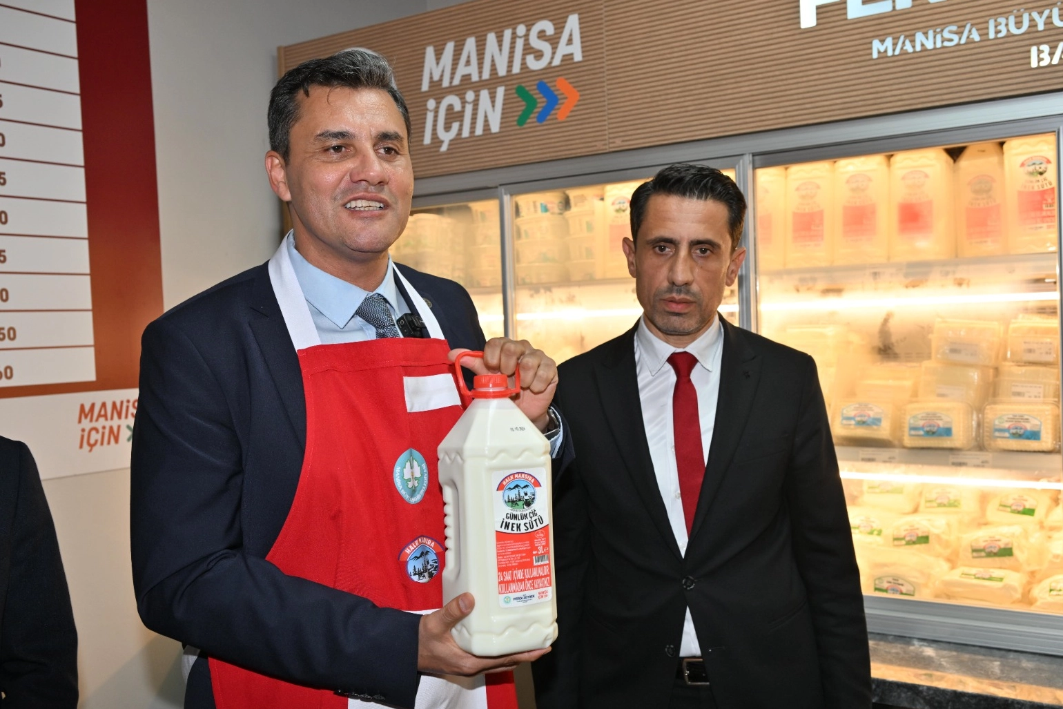 Manisa Büyükşehir üreticiden tüketiciye köprü oluyor 