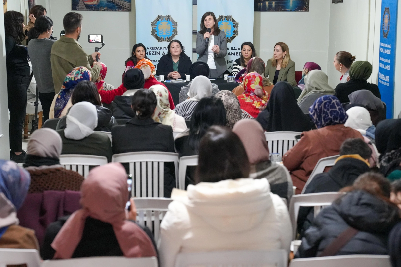 Diyarbakır Bağlar’da kadınların talepleri dinlendi 