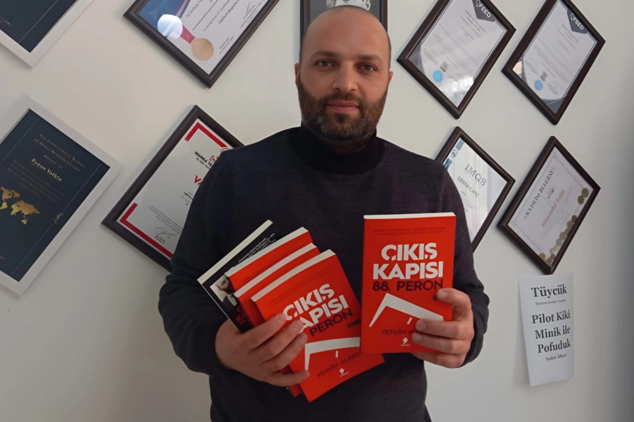 Yetkin Albert’in merakla beklenen romanı çıktı 