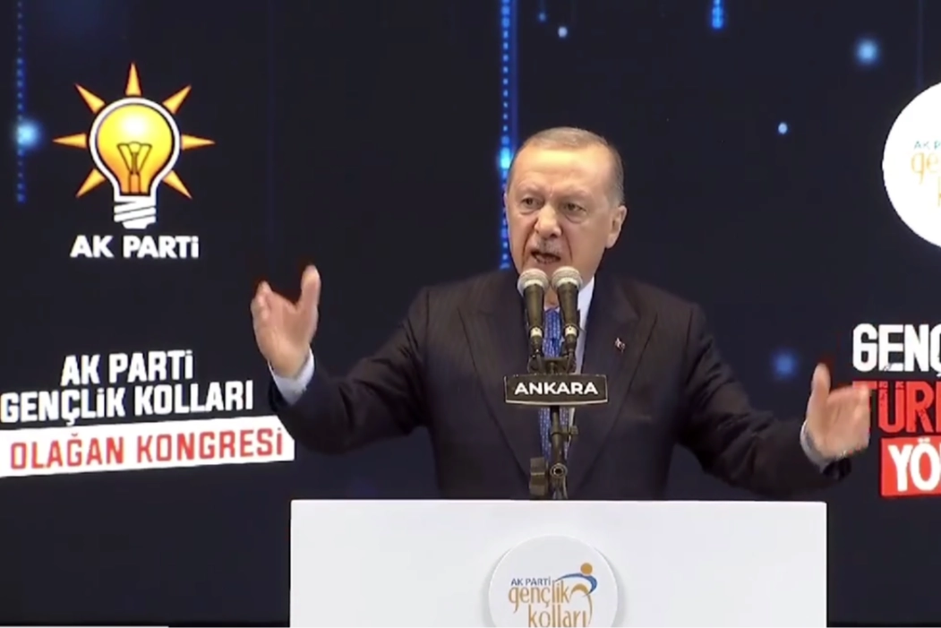 Cumhurbaşkanı Erdoğan: LGBT sapkınlığı dünyada veba gibi yayılıyor! 