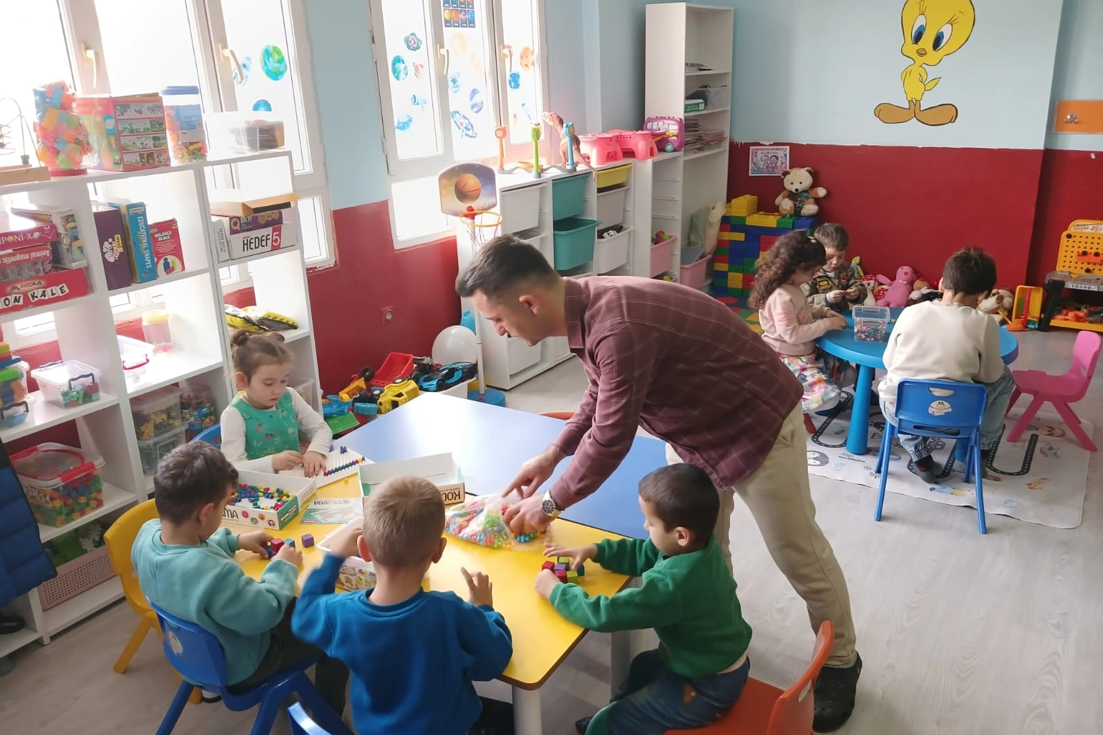 Uludağ Enerji Hatay'ı unutmadı... Aşina Yaren anısına donanımlı ana sınıfına Uludağ Enerji imzası 