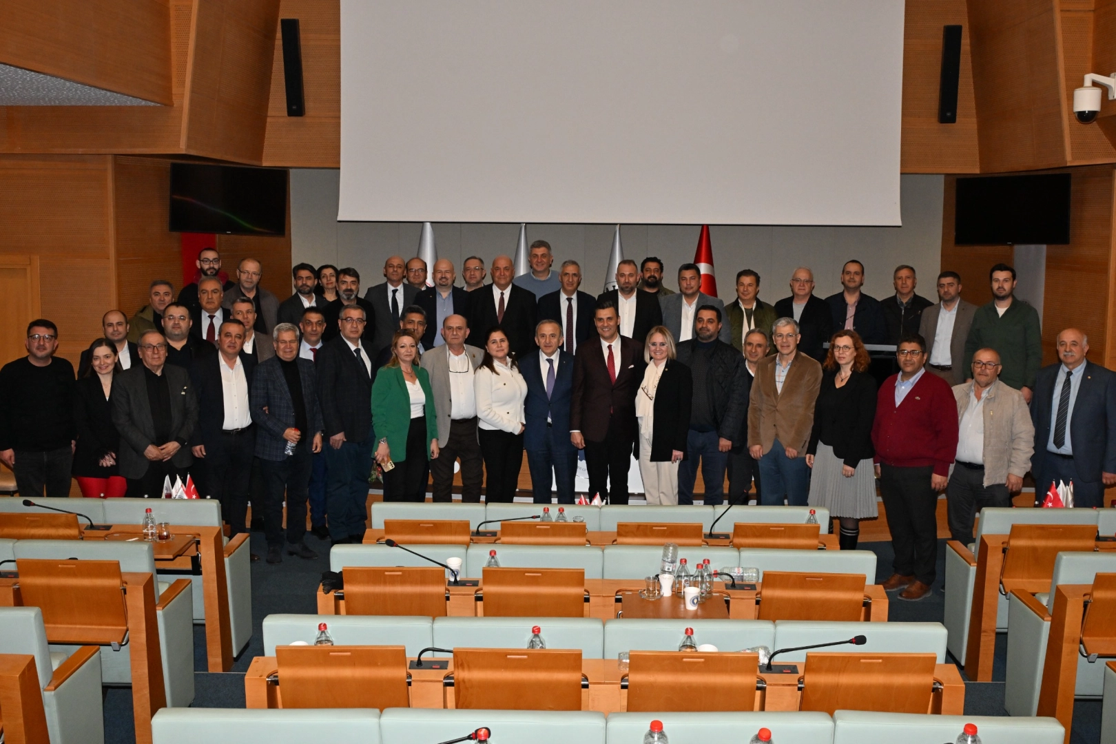 Başkan Zeyrek Manisa'da iş insanlarıyla buluştu 