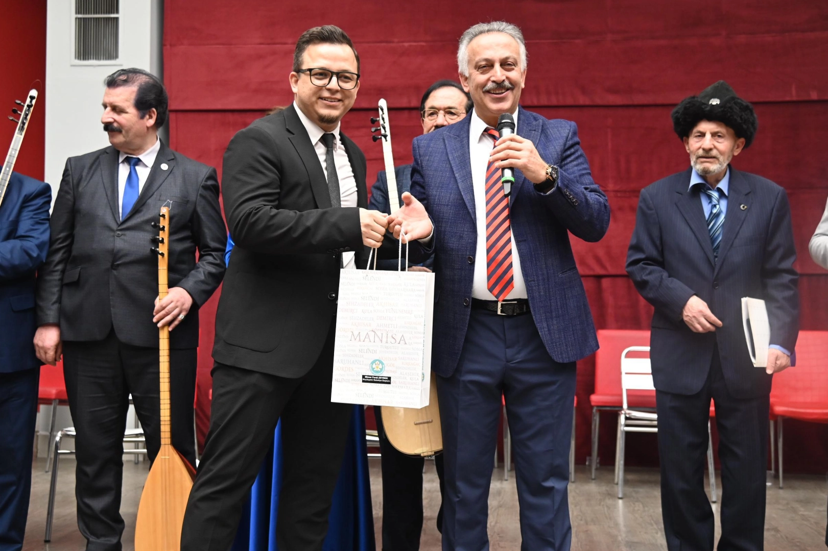 Manisa'da 4. geleneksel aşıklar bayramı coşkusu 