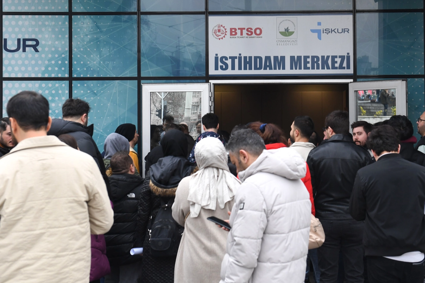 Bursa Osmangazi Belediyesi’nden istihdama katkı 