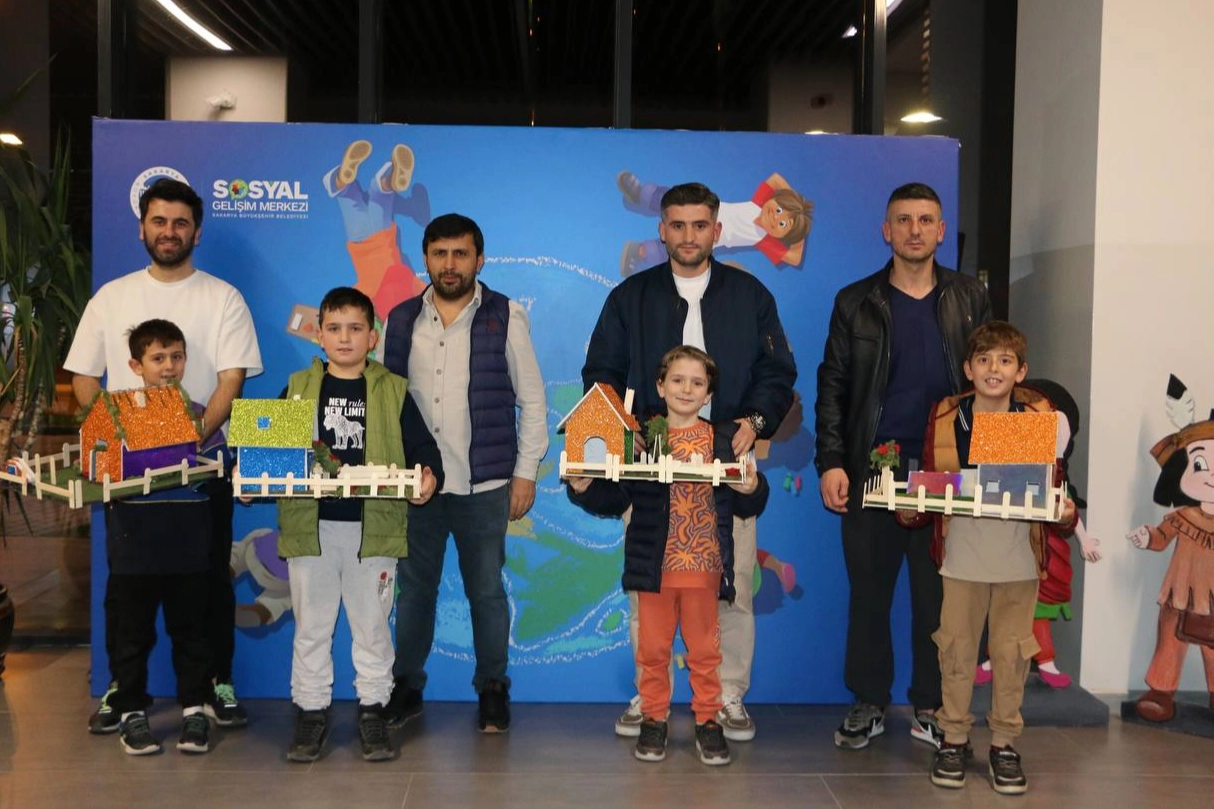 Sakarya'da babalar ve çocuklar atölyelerde buluştu 
