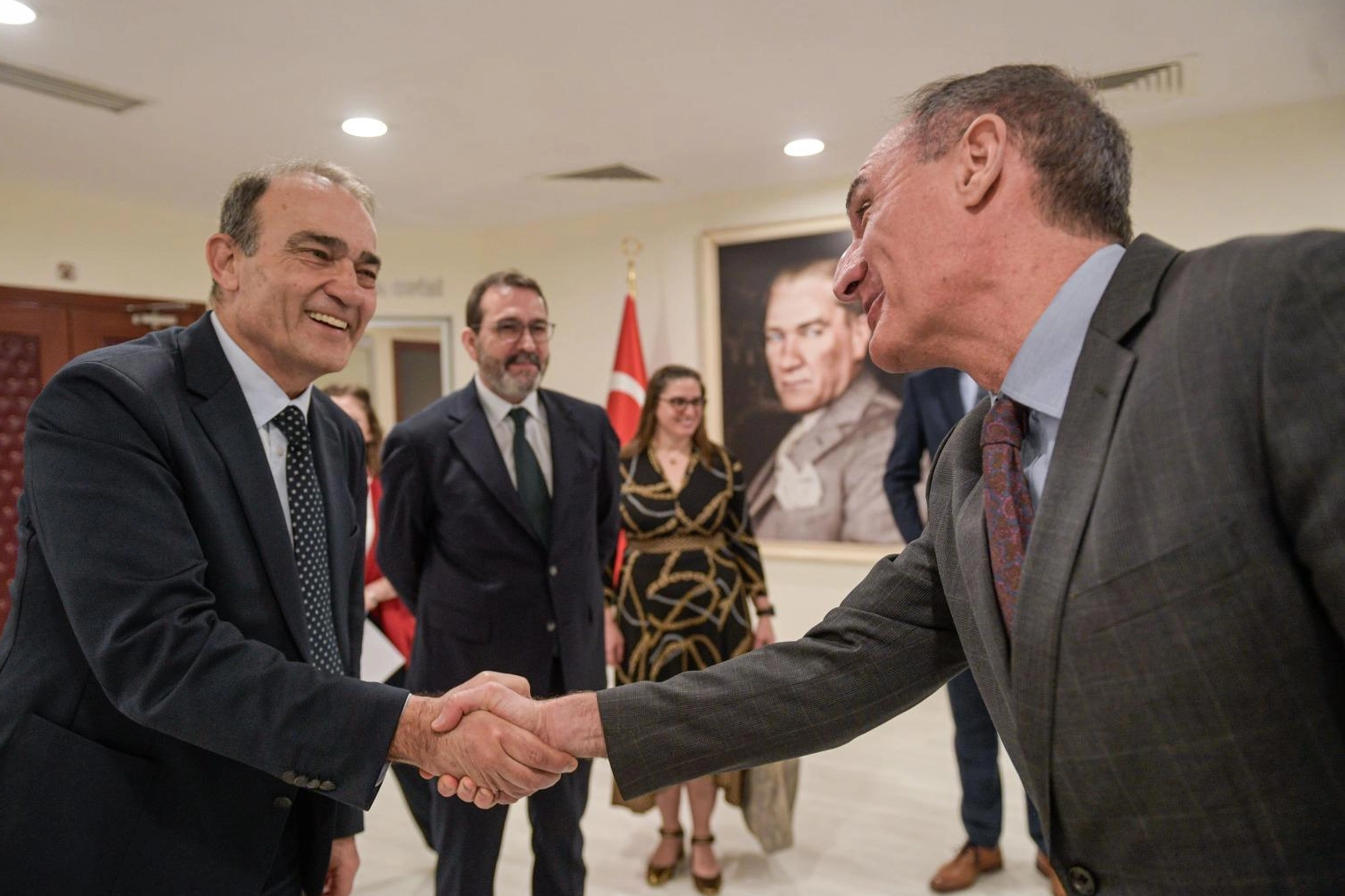 ABD ile İzmir arasında diplomatik yakınlaşma 