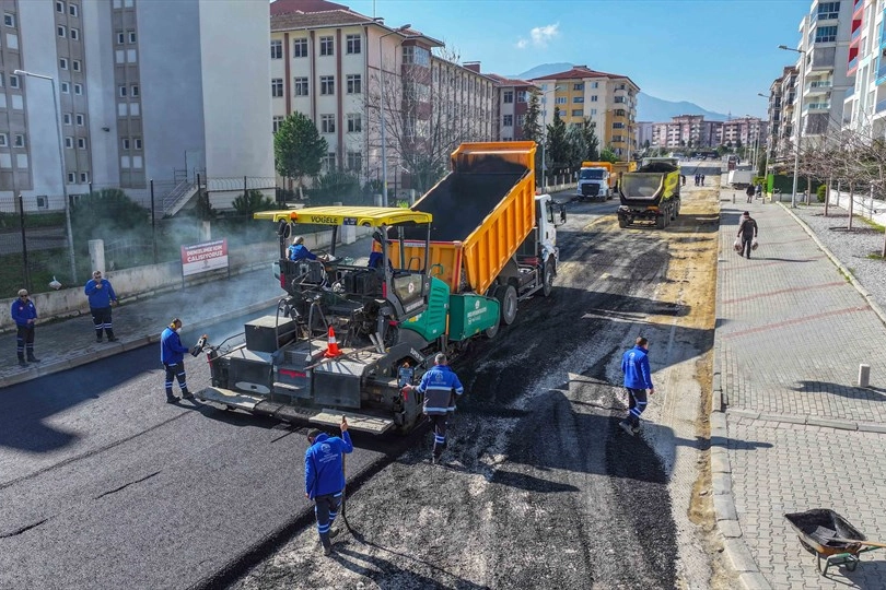 Denizli'de caddeler yenileniyor 