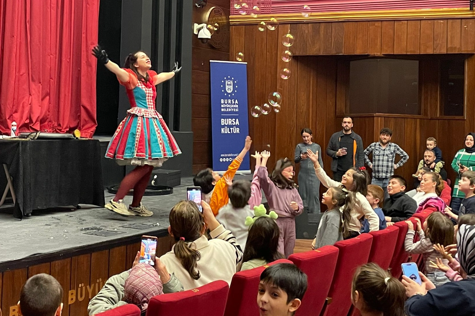 Bursa'da Yarıyıl Şenliği’nde renkli program 