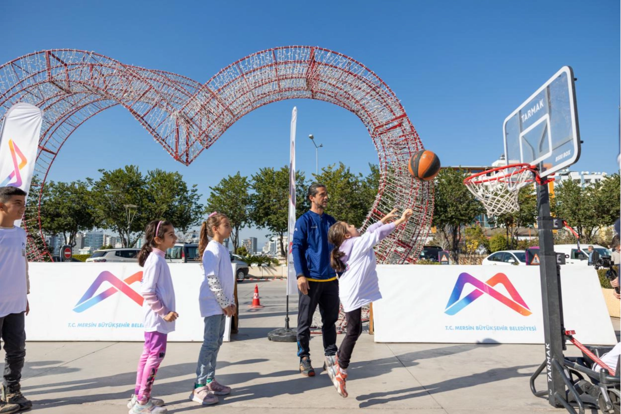 Sporbüs ile çocuklar eğlenceli tatil yaptı 