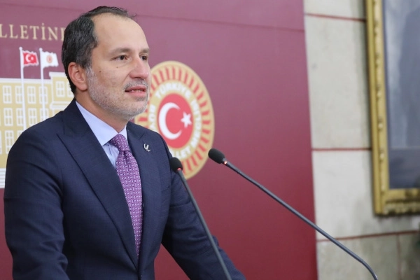 Cumhurbaşkanlığı'na ilk aday Yeniden Refah'tan 