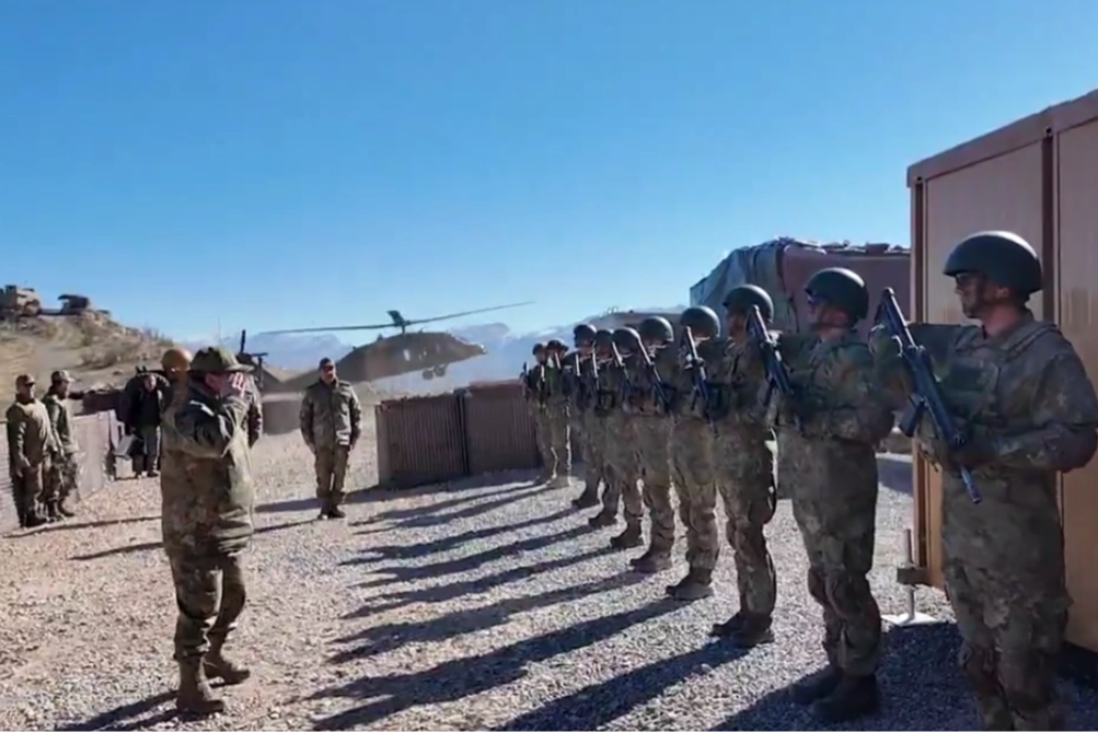 Orgeneral Bayraktaroğlu'ndan 'Pençe Kaplan' denetimi 