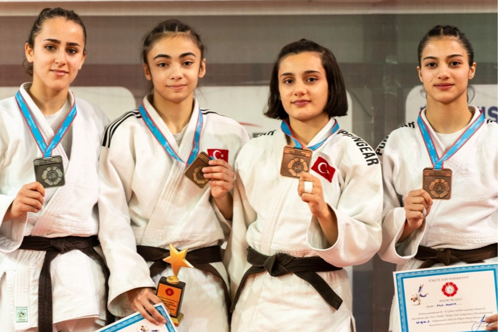 Bursa Gemlik Belediyespor başarıya koşuyor 