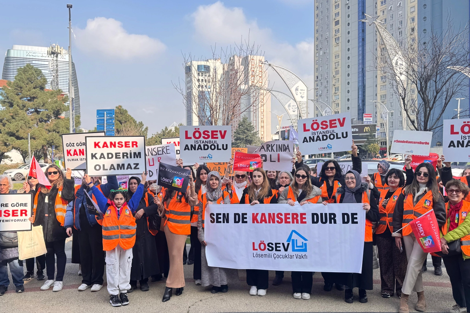 LÖSEV'den toplumsal dayanışma çağrısı 