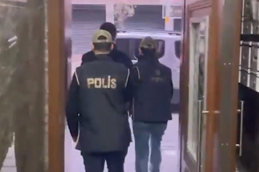 29 ilde FETÖ'ye 93 'Kıskaç'! 