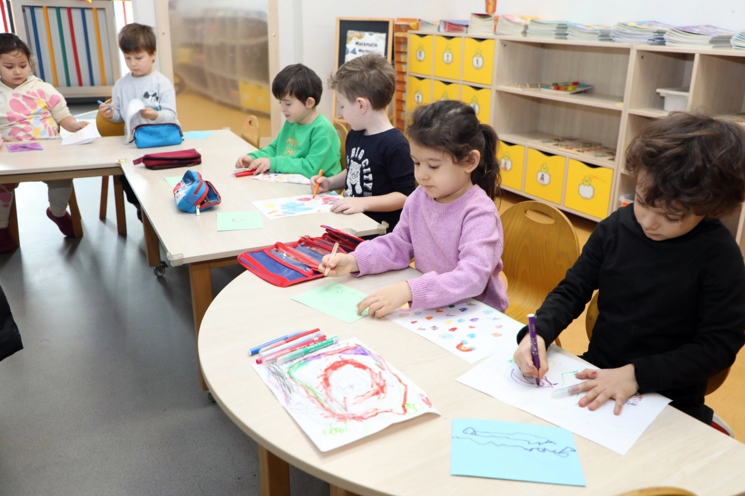 Mudanyalı çocuklar sevgilerini Hatay'a gönderdi 