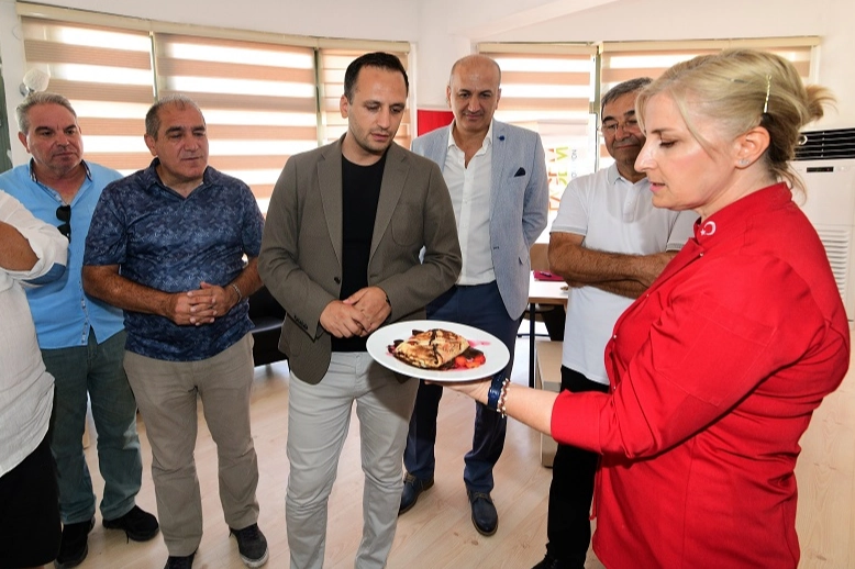 Bornova'da istihdam garantili yeni gelecek şekilleniyor 