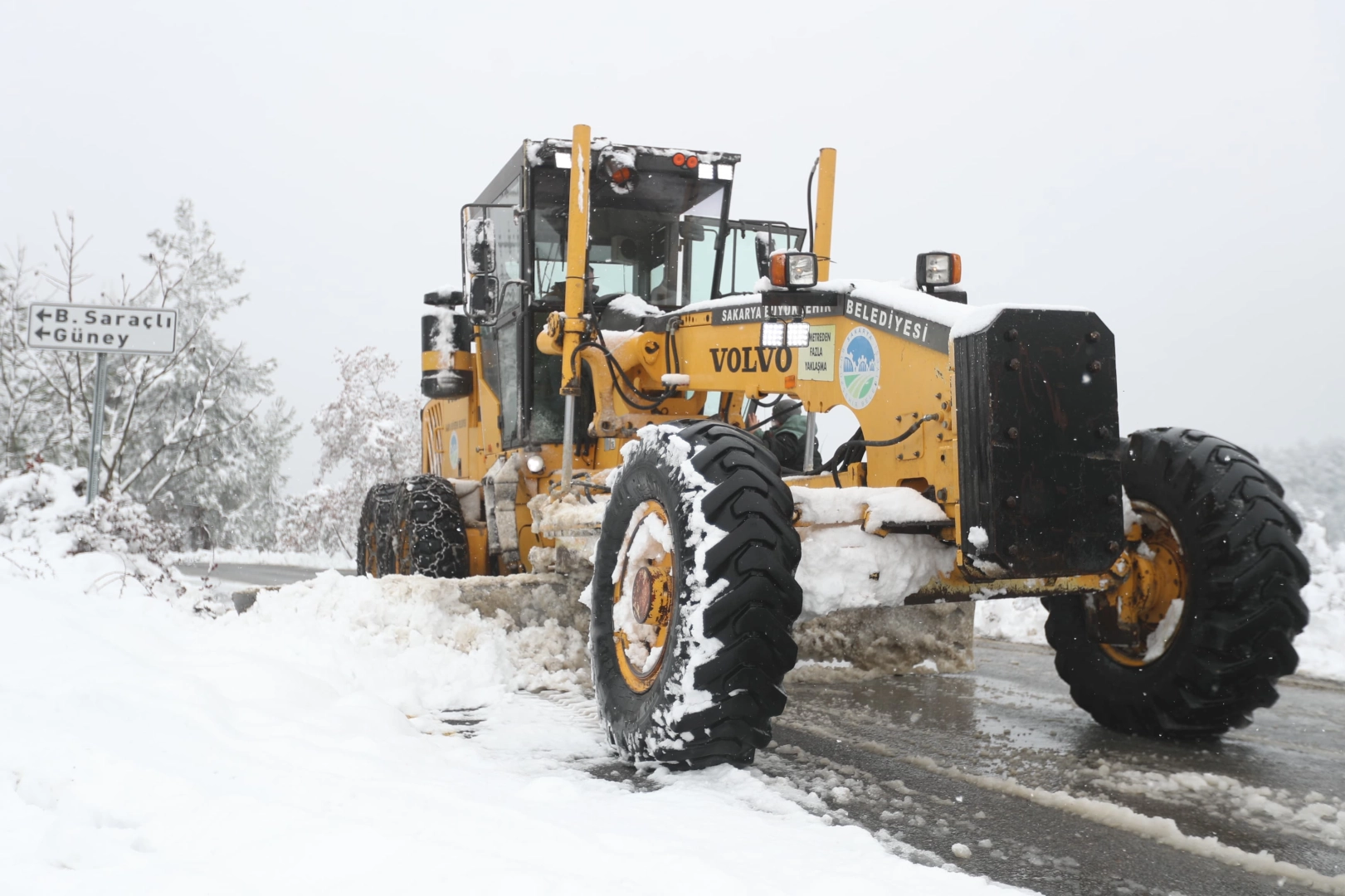 Sakarya'da 30 grup yolu ulaşıma açıldı 