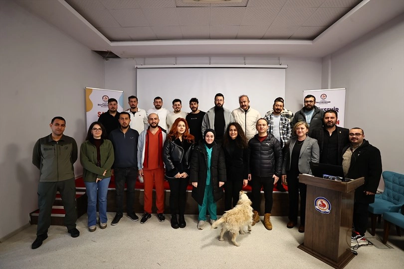 Denizli Büyükşehir’den ev hayvanı satışı yapanlara eğitim 