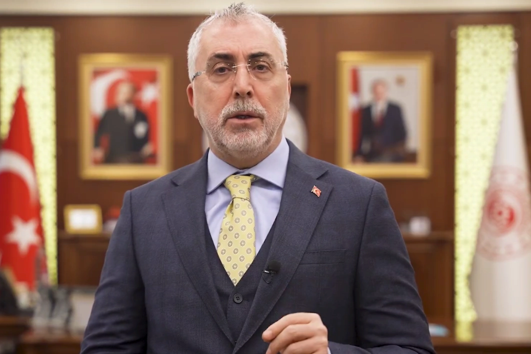 Üniversiteliye 15.162 TL! İŞKUR Gençlik başvuruları başladı 