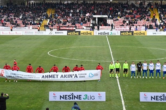 Balkes’ten Başkan Akın’a pankartlı teşekkür 