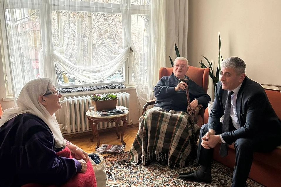 Sakarya Büyükşehir kapıları aşındırıp yürekleri ısıtıyor 