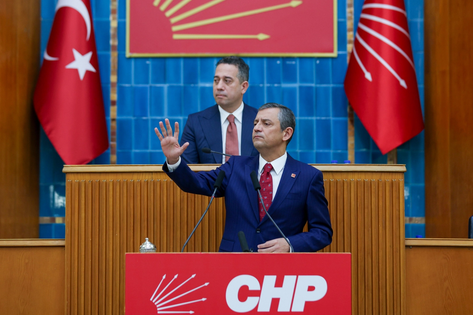 Özgür Özel: Cezalandırılan İstanbul'un iradesi! 
