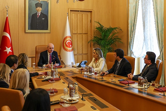 TBMM Başkanı Kurtulmuş Antalyalıları kabul etti 