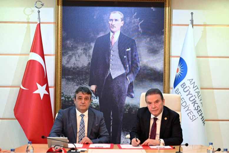 Antalya Büyükşehir’de işçileri sevindiren toplu sözleşme 