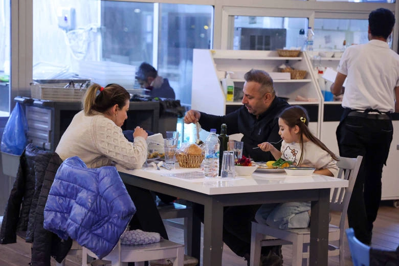 Taze ve ekonomik balığın adresi Düden Balık Çarşısı 