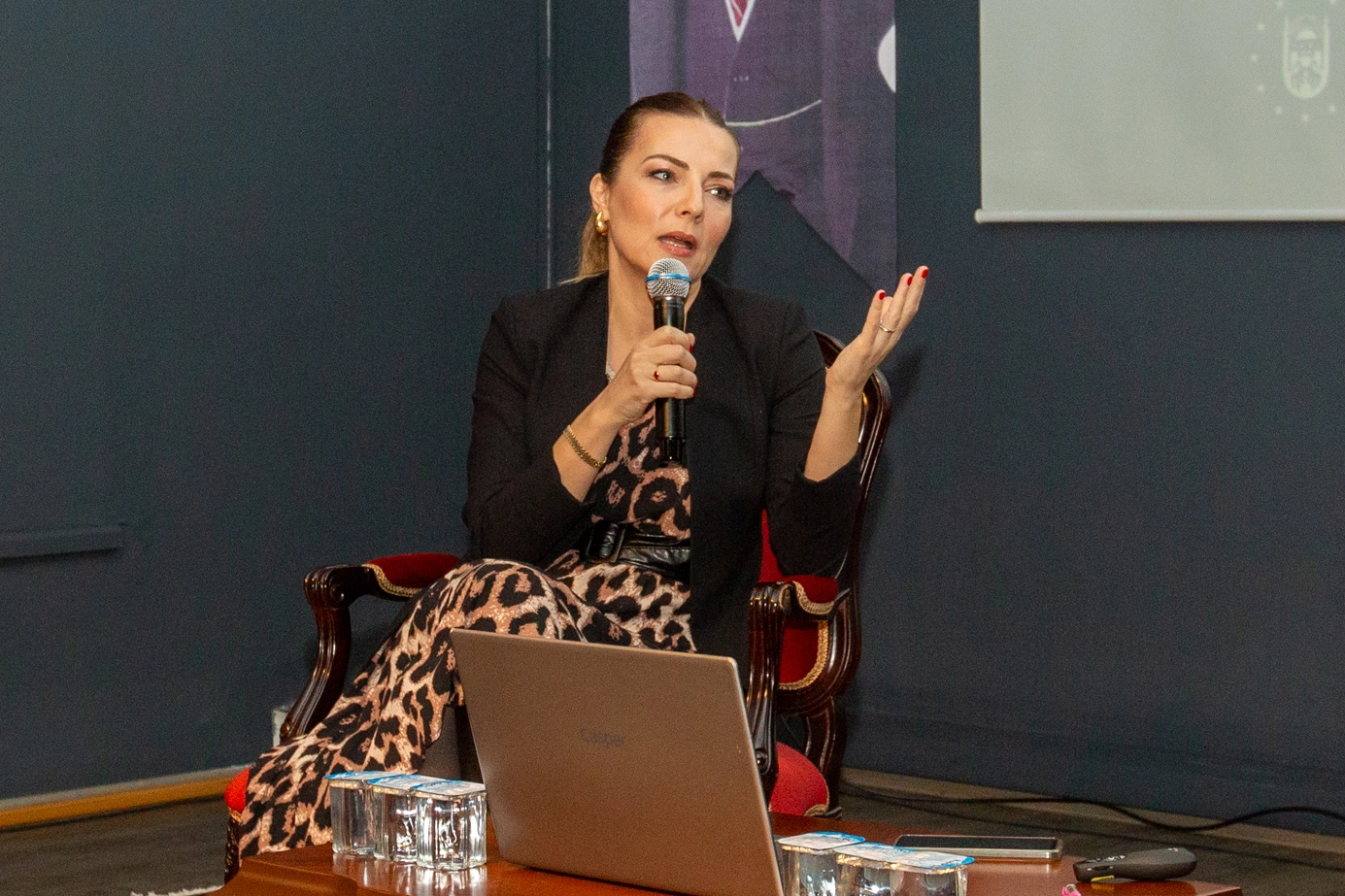 Burcu Kara, ‘Bursa Bellek'in konuğu oldu 
