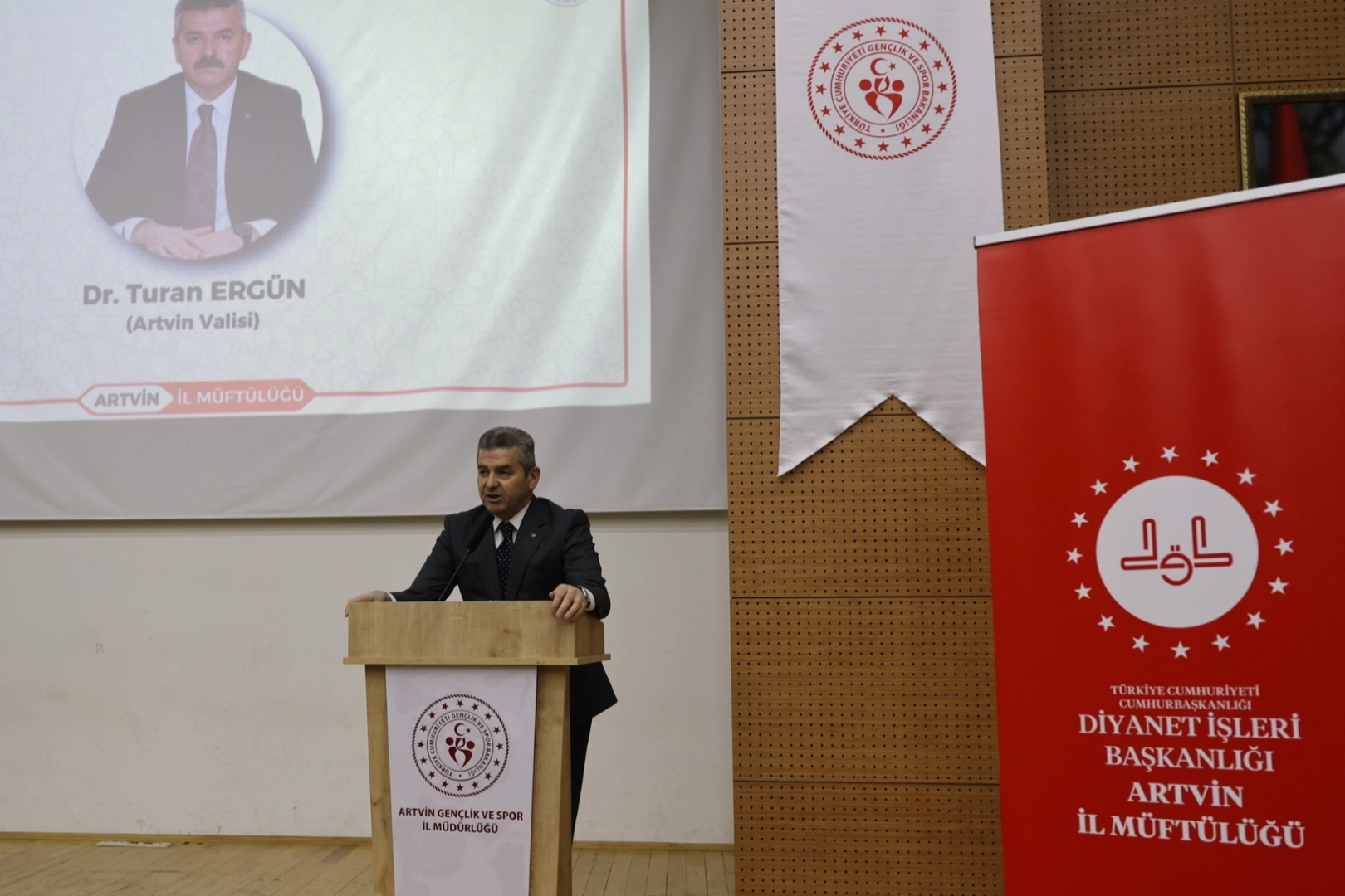 Artvin’de “Aylık Din Hizmetleri Değerlendirme Toplantısı” gerçekleştirildi 
