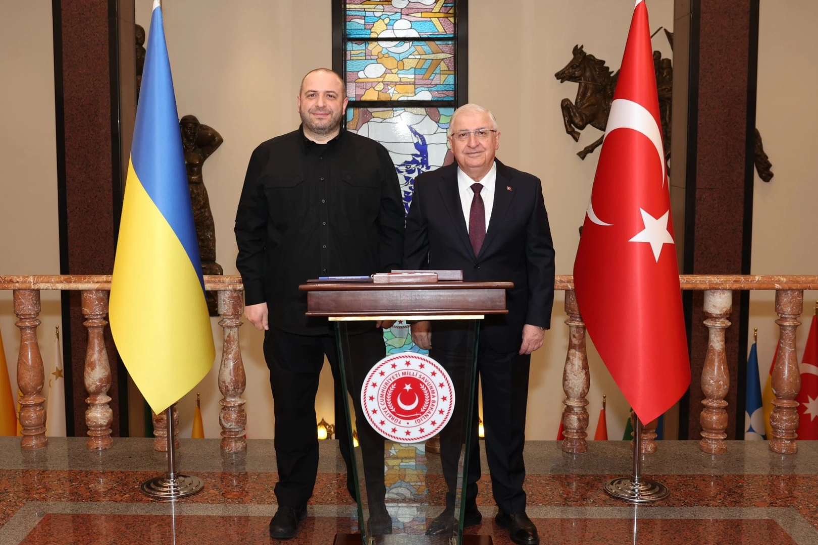 Milli Savunma Bakanı Güler, Ukraynalı mevkidaşı Umerov ile görüştü 