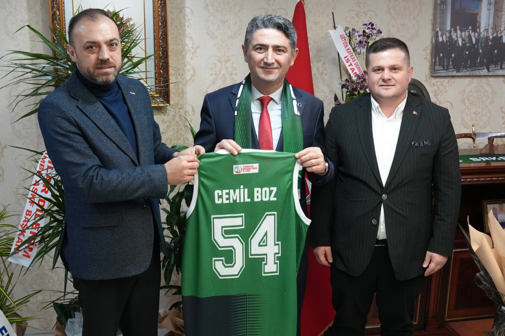 Sakarya Gençlik ve Spor'a atanan Boz'a sportif ziyaret 