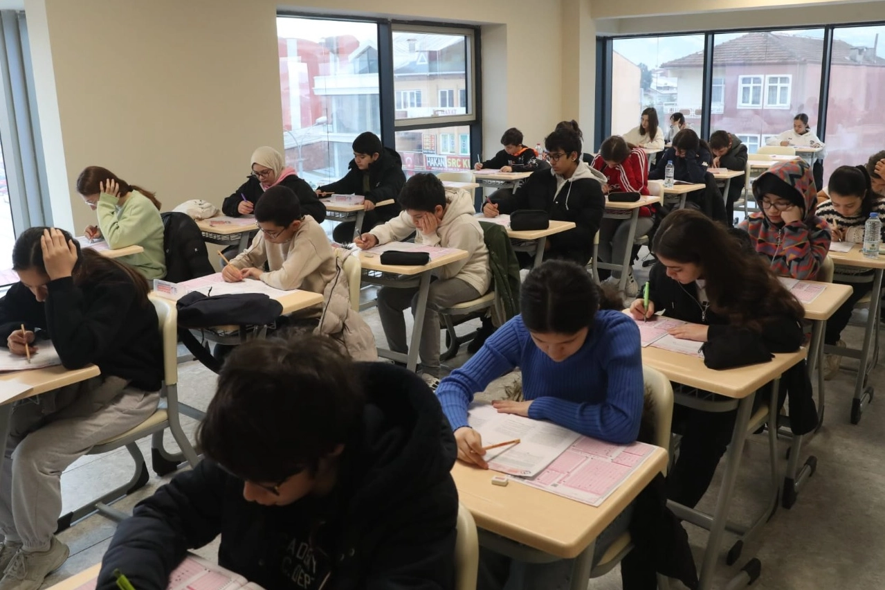 Kocaeli İzmit'te Kurum Kabul Sınavı yapıldı 