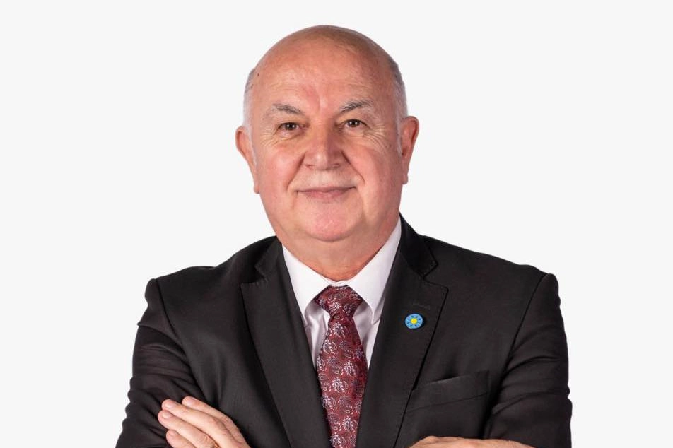 Gazeteci Yazar Yüksel Ercan'dan üçüncü kitap 