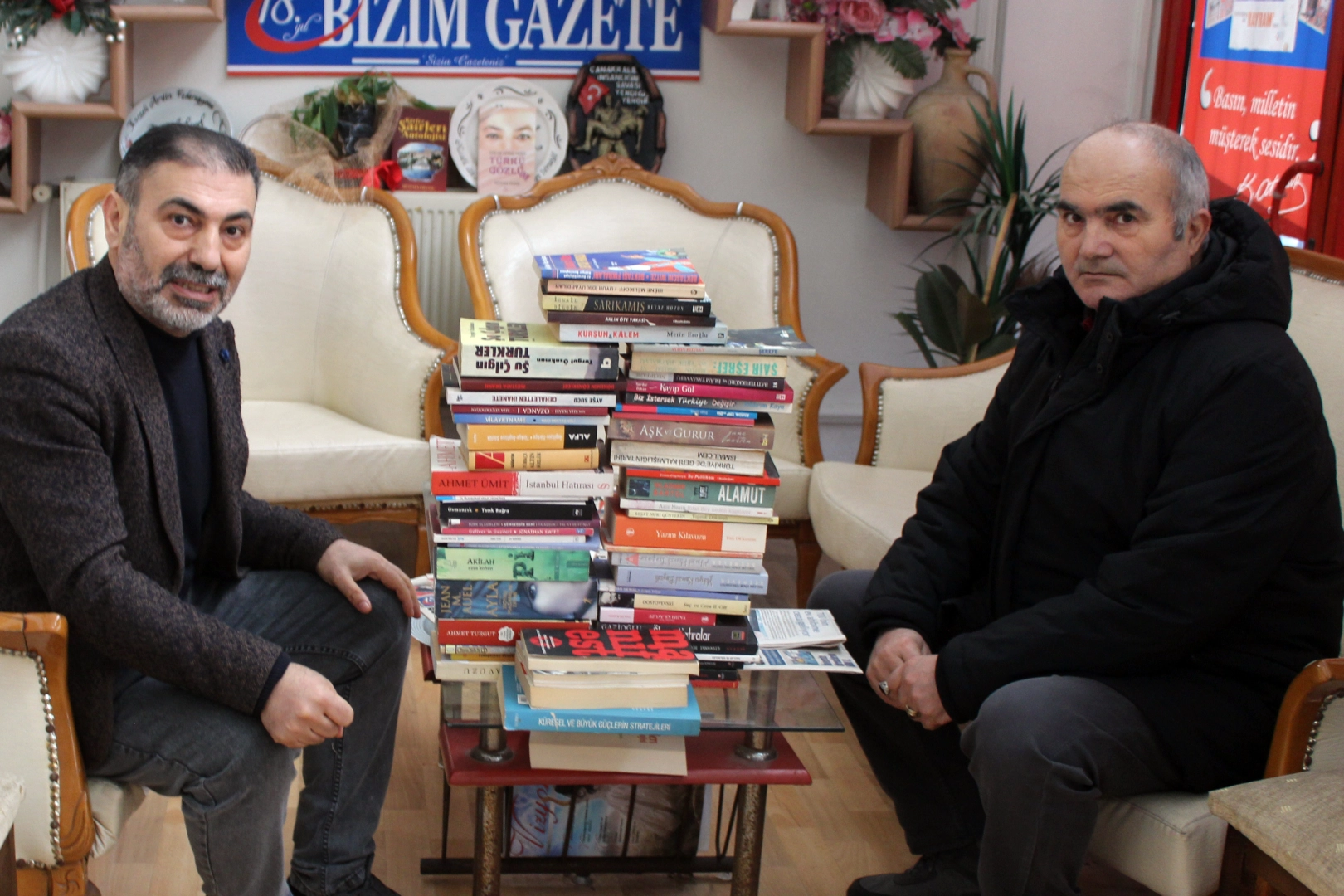 Ülke genelinde şehitler adına 25 kütüphane kurdu, 5'i yolda 