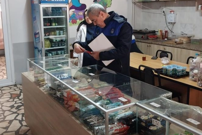 Bursa İnegöl Zabıtası'ndan okul kantinlerine yakın mercek 