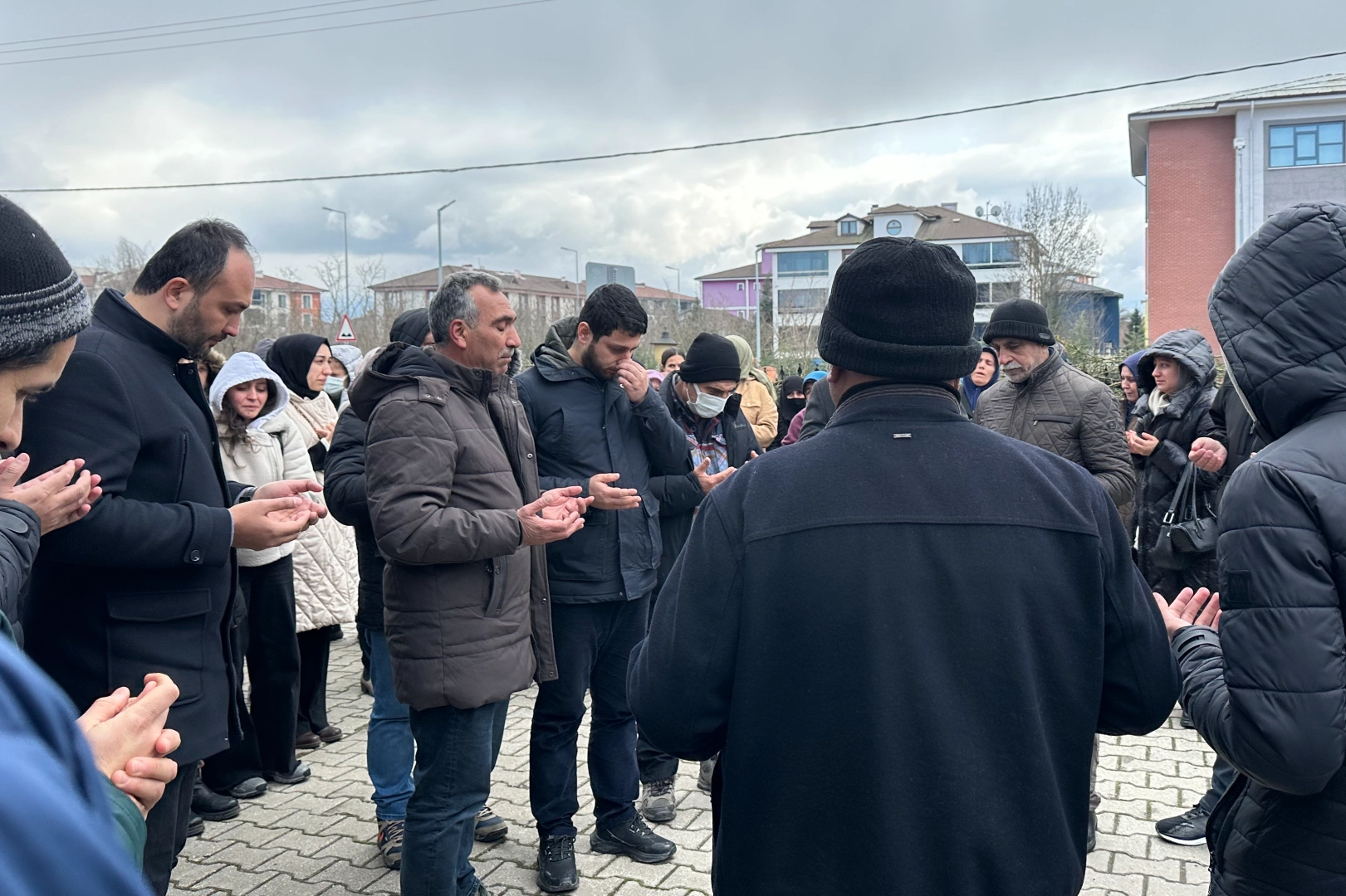 Düzce'de acı ölüm! Aracını park ederken 1,5 yaşındaki çocuğu hayatını kaybetti! 