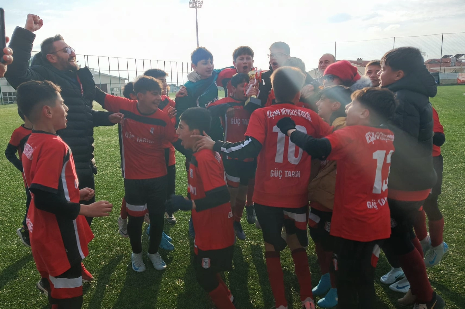Edirne U13'te şampiyon Keşan Gençlerbirliği 
