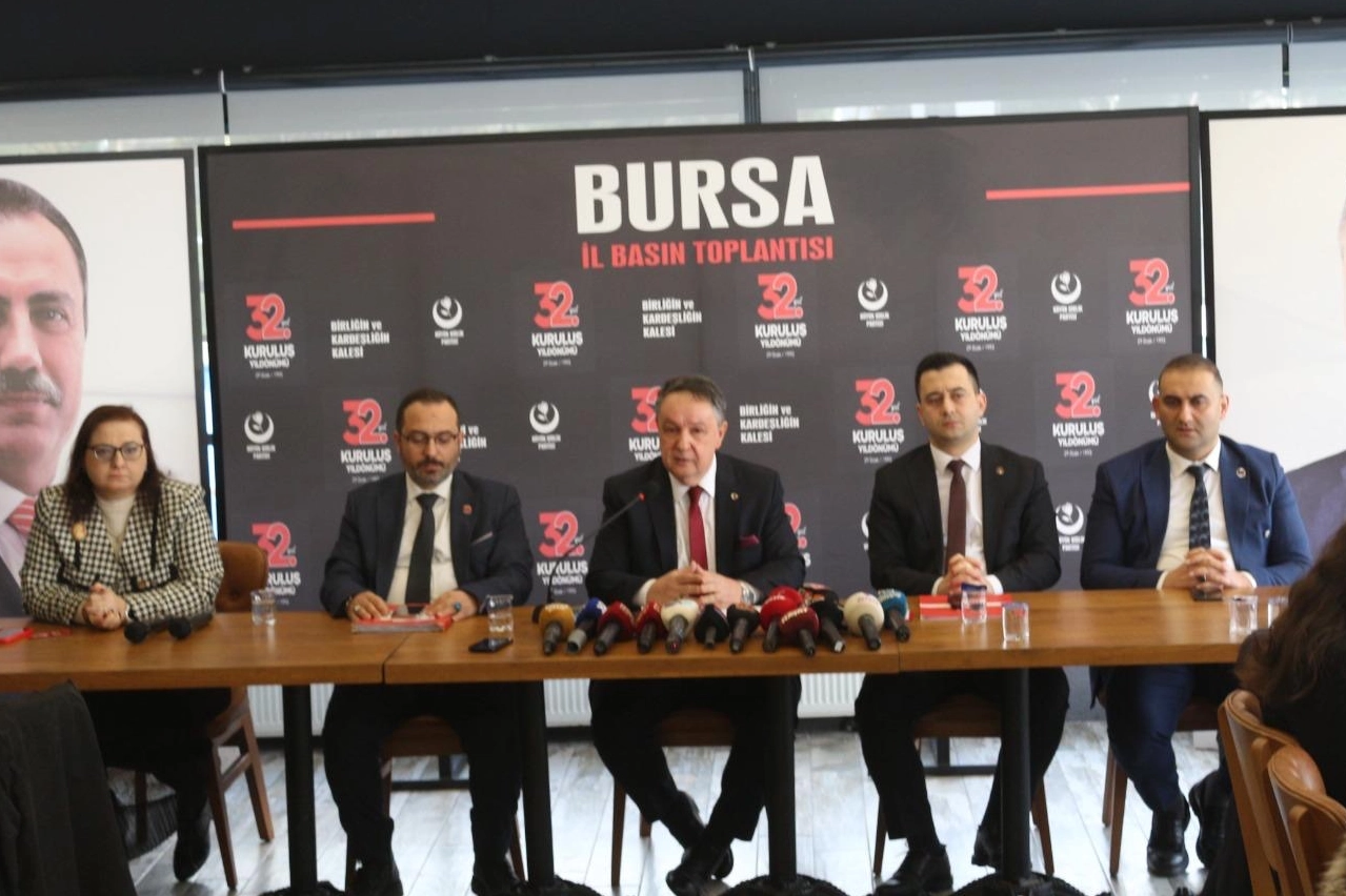 BBP 32'nci yılında Bursa'da gazetecilerle buluştu 