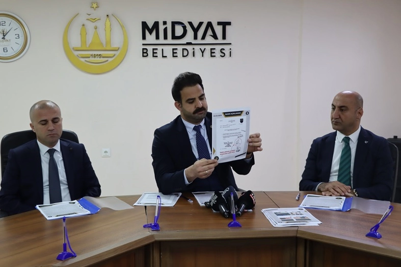 Mardin Midyat'ta kaçak otele yıkım kararı! 