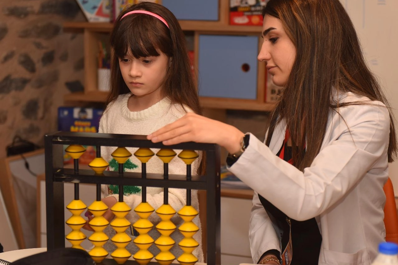 Bursa'da Molla Yegan Çocuk Üniversitesi’nde ders zili çaldı 
