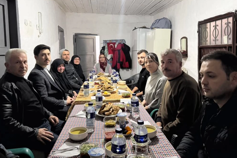 Bilecik Kaymakamı, şehit ailesinin sofrasına konuk oldu 