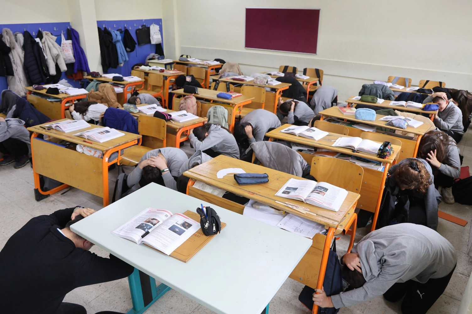 Kocaeli'de öğrencilere afet bilinci aşılanıyor 