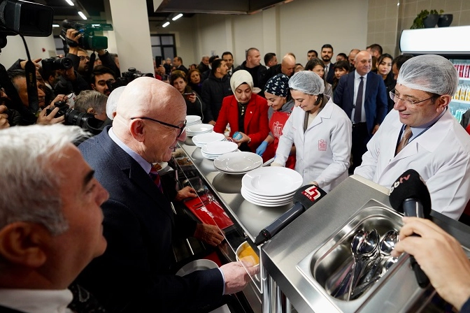 İstanbul Üsküdar'da kent lokantası açıldı 