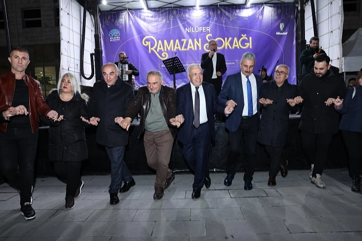 Bursa Nilüfer Ramazan Sokağı’na “Artvin Gecesi” renk kattı 