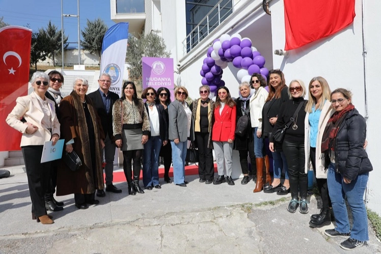 Bursa Mudanya'da kadınlar için tarihi adım 