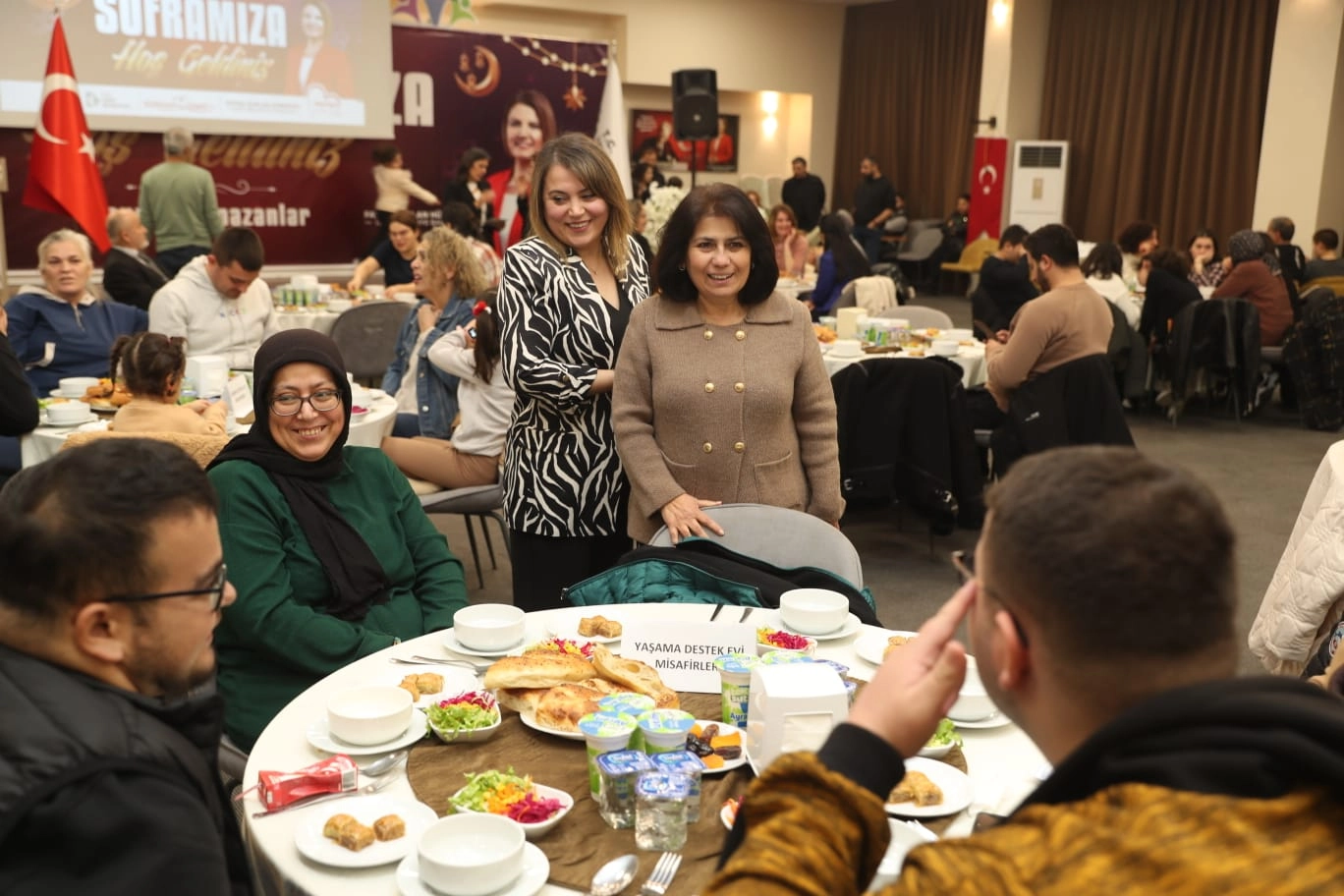 İzmit'te özel bireyler ve aileler aynı sofrada buluştu 