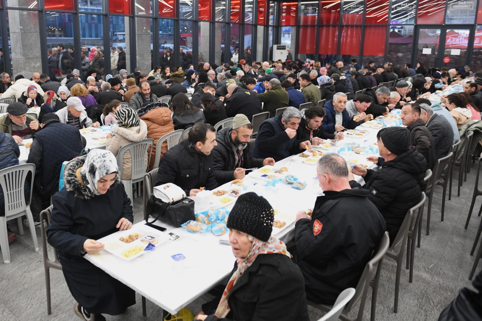 Bursa Osmangazi'de sofra bereketi 
