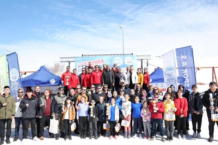 Kayseri Erciyes'te masa tenisi keyfi 